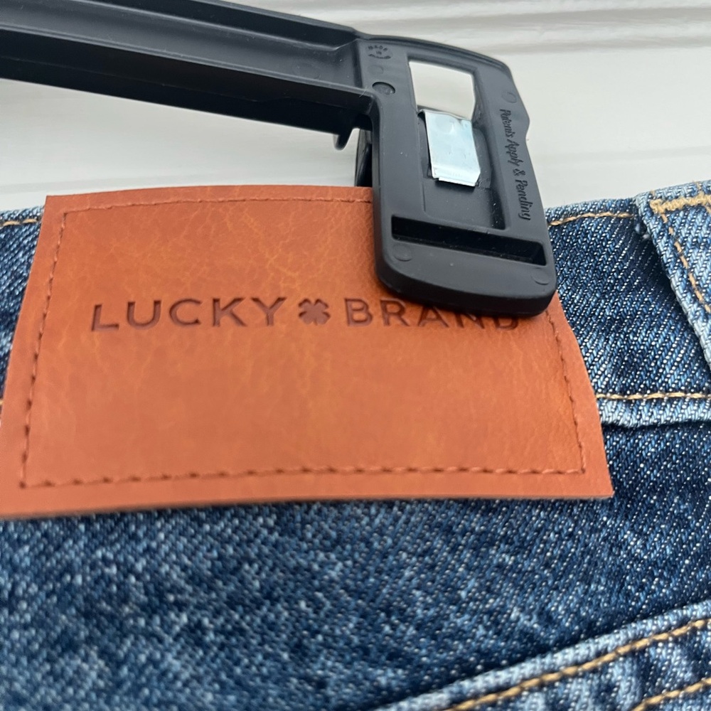 Lucky Brand Dark Blue Boot Cut Easy Rider Jeans NWT - Picture 5 of 7